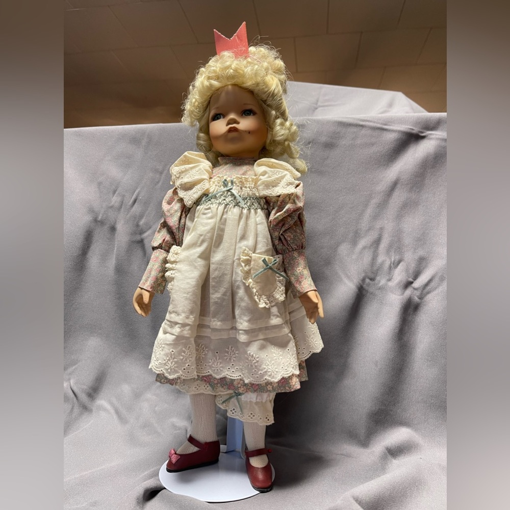 Mary, Mary Quite Contrary Collector Doll